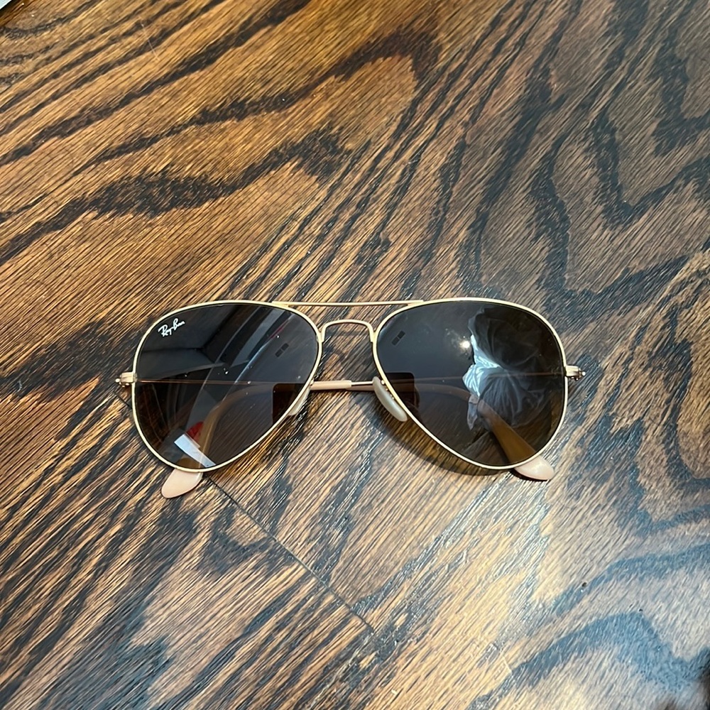 Ray bans tan